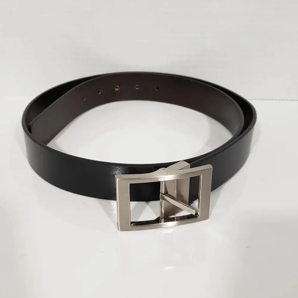Benchcraft Black Mens Belt with Metal Buckle size 38,L 43 1/2".